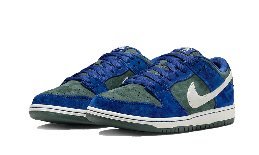 SB Dunk Low Deep Royal Blue