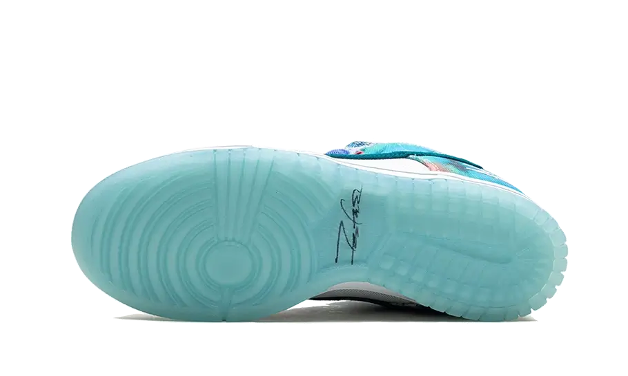 Nike SB Dunk Low Futura Laboratories Bleached Aqua - HF6061-400